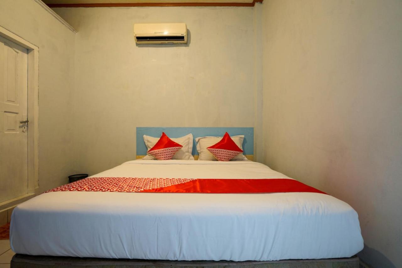 Oyo 2876 Hotel Idayu Palembang Exterior photo
